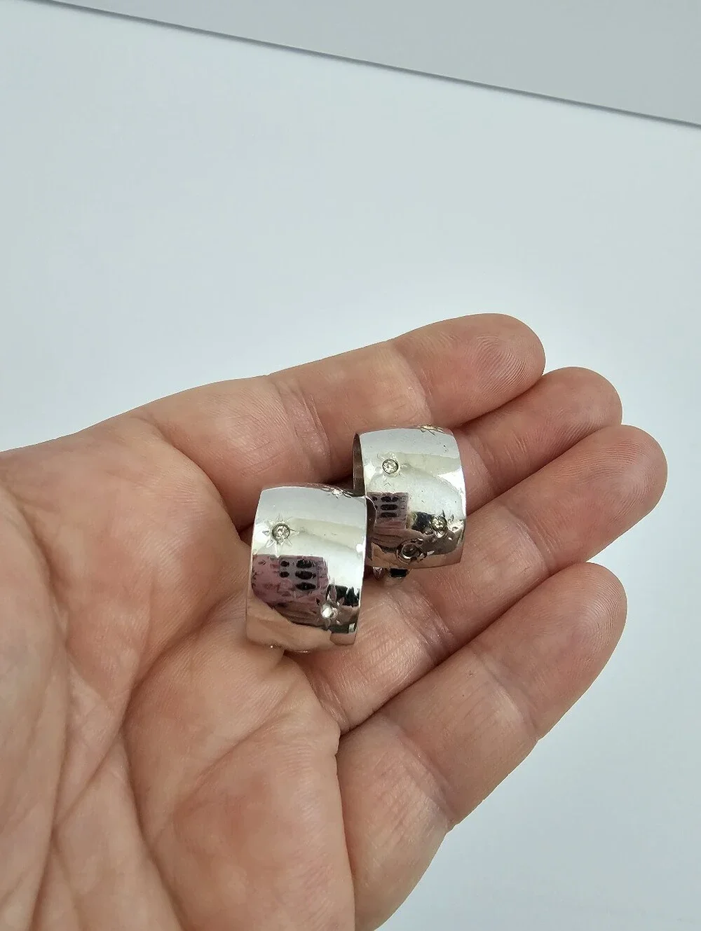 Vintage Starburst Rhinestone Wide Huggie Hoop Clip On Earrings Silver Tone